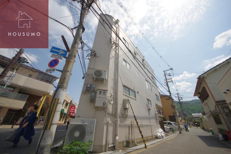 本町ビルの物件外観写真