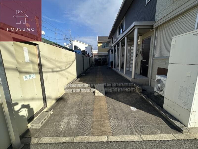 フローラメゾンⅡの物件外観写真