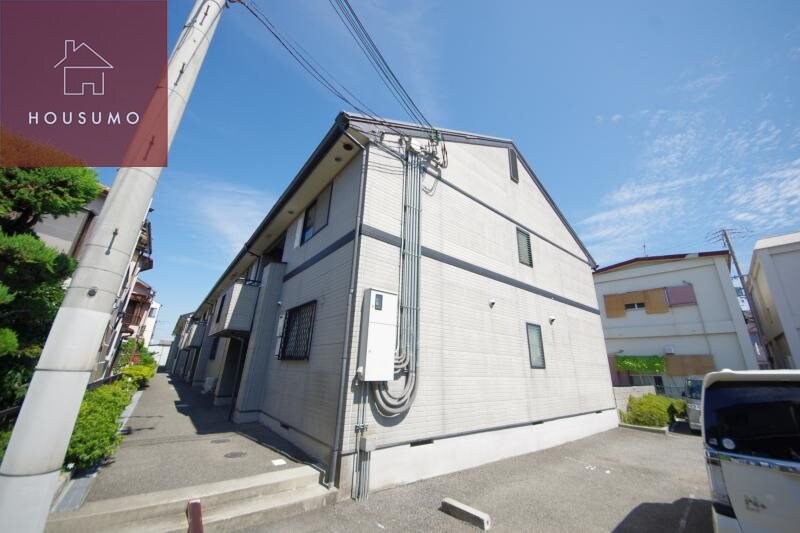 エスト・ステーブルの物件外観写真