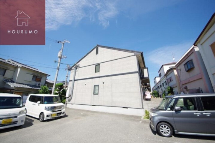 エスト・ステーブルの物件外観写真