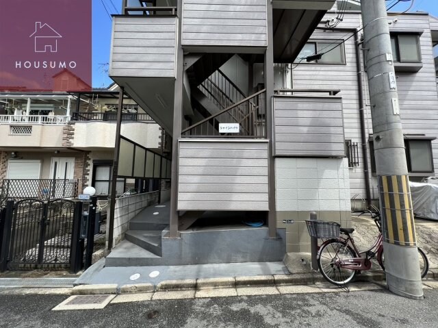 シャインハイツの物件外観写真