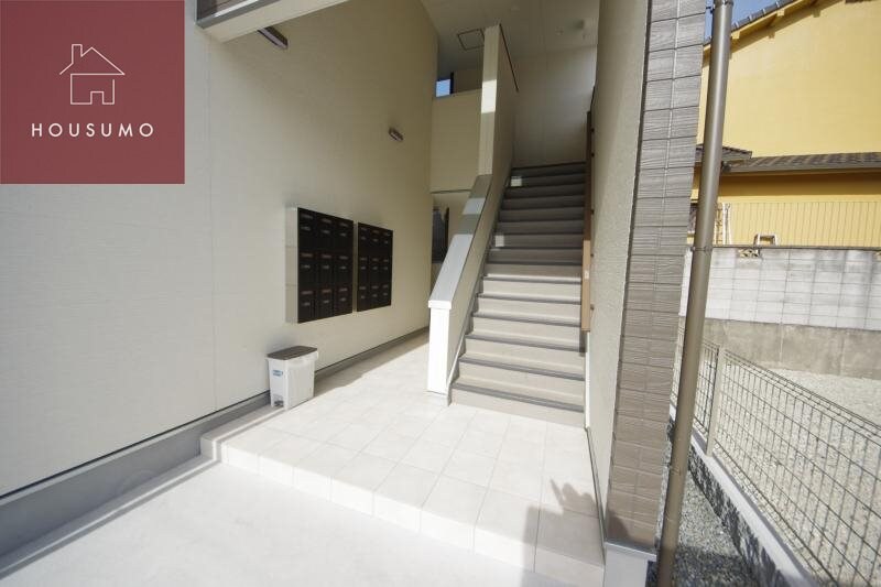 エムズコート新石切の物件外観写真