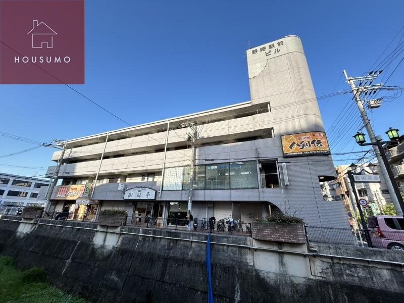 野崎駅前ビルの物件外観写真