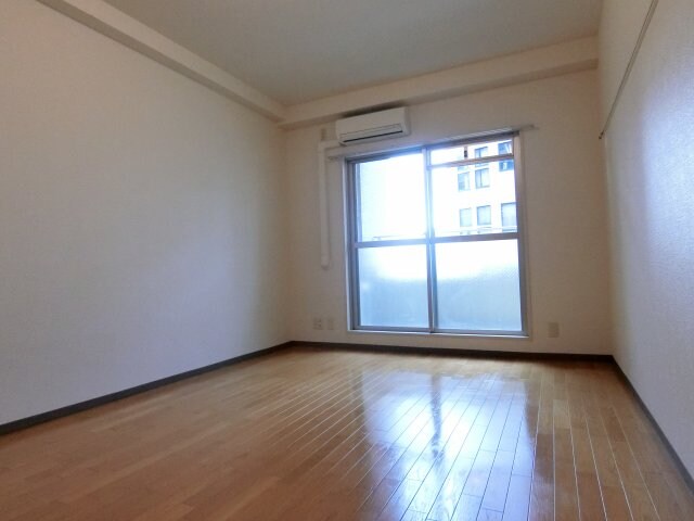 プルミエールメゾン江坂の物件内観写真