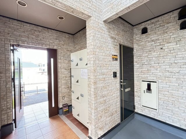 プレベール千里中央の物件外観写真