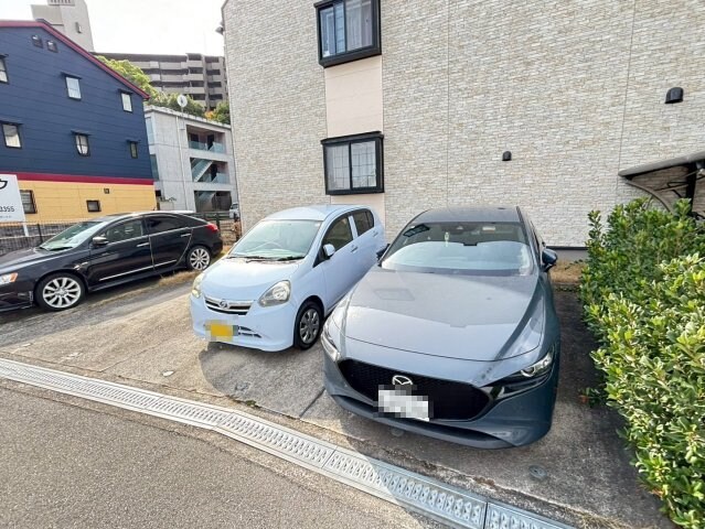 プレベール千里中央の物件外観写真