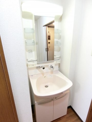 第6関根マンションの物件内観写真