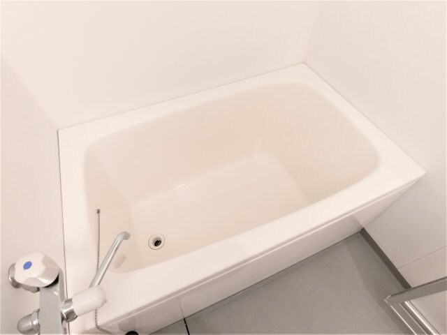 ミラクルセブン江坂の物件内観写真