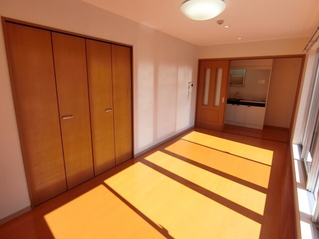 ミラクルセブン江坂の物件内観写真