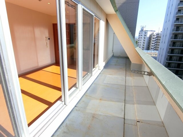 ミラクルセブン江坂の物件内観写真