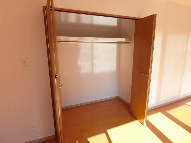 ミラクルセブン江坂の物件内観写真