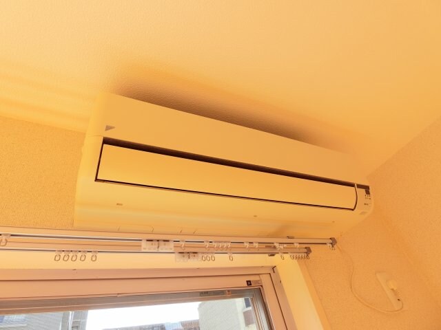 ミラクルセブン江坂の物件内観写真