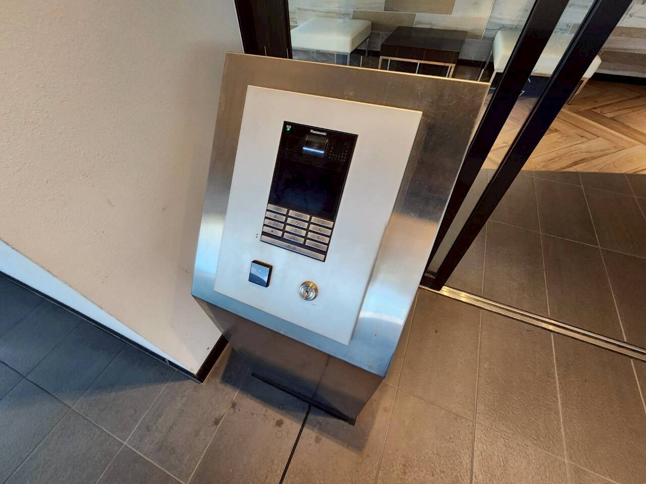 シティカレント新大阪の物件外観写真