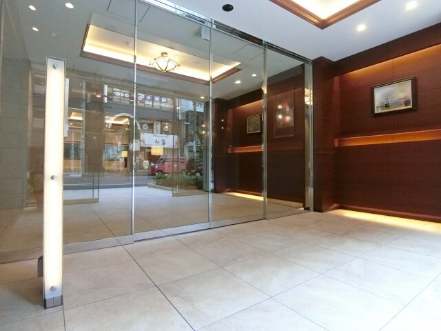 スプランディッド江坂駅前の物件外観写真