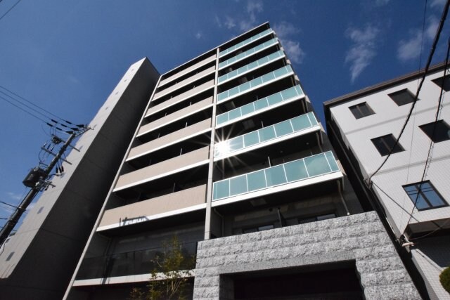 サムティ江坂レガーロの物件外観写真