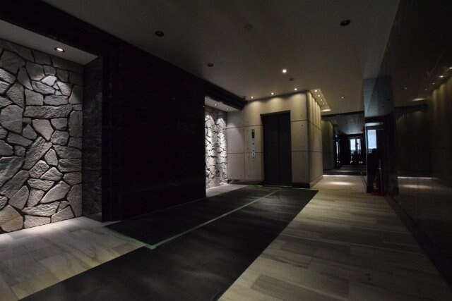 サムティ江坂レガーロの物件外観写真