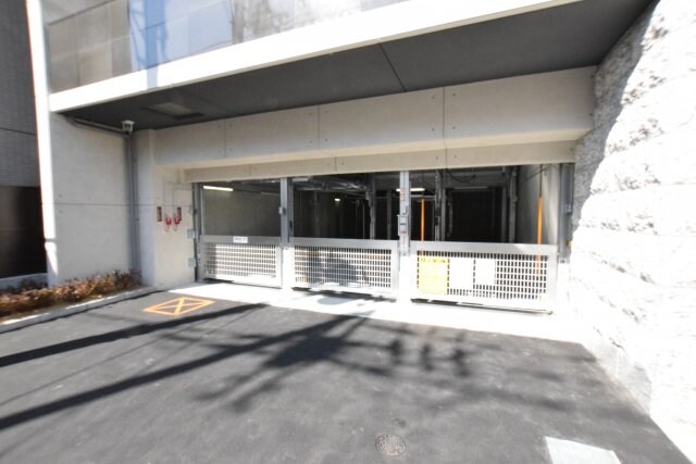 サムティ江坂レガーロの物件外観写真