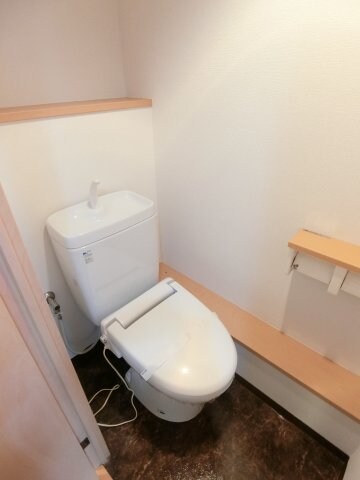 フォレステージュ江坂垂水町の物件内観写真