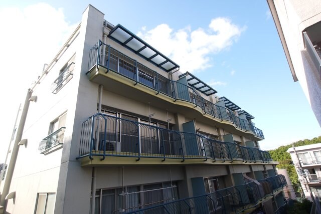 カルム緑地公園Ⅴの物件外観写真