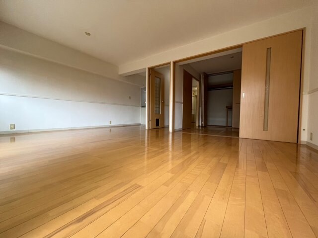 カルム緑地公園Ⅴの物件内観写真