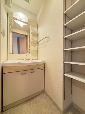 エルセレーノ吹田の物件内観写真