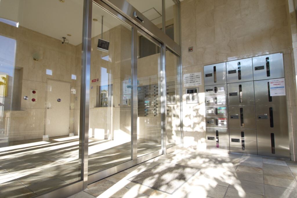 ボヌール千里中央弐番館の物件外観写真