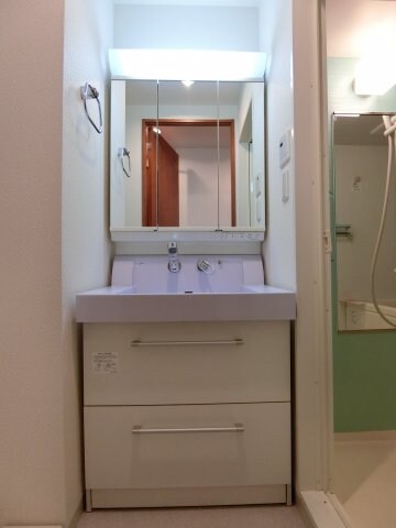 江坂駅 徒歩3分 3階の物件内観写真