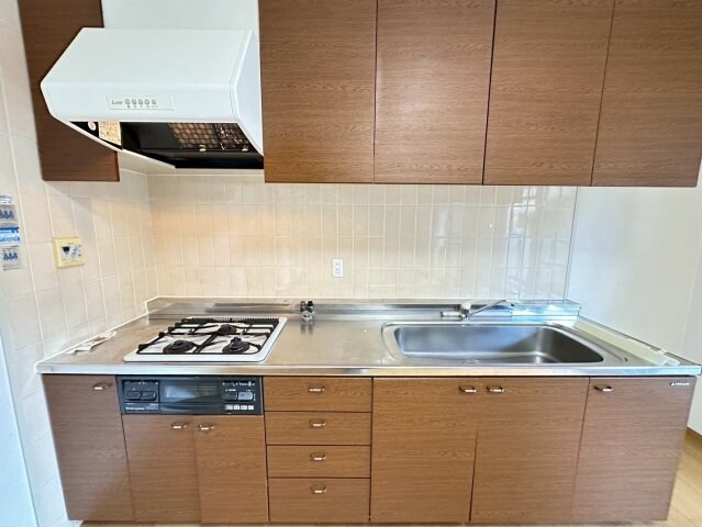 アーバンパーク緑地公園の物件内観写真