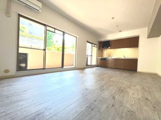アーバンパーク緑地公園の物件内観写真