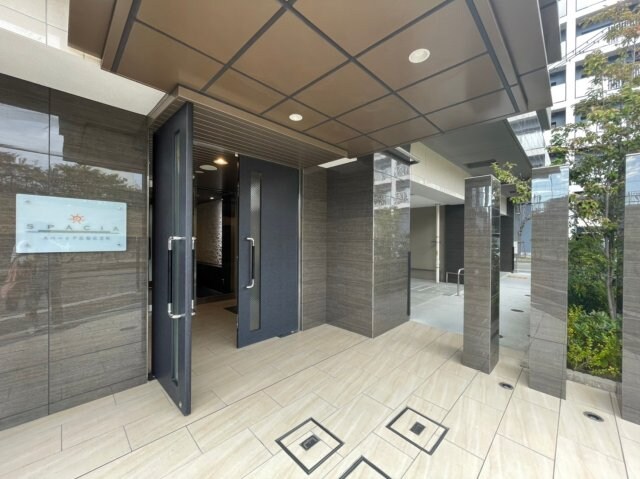 スペーシア江坂広芝町の物件外観写真