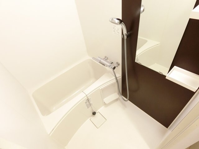 スペーシア江坂広芝町の物件内観写真