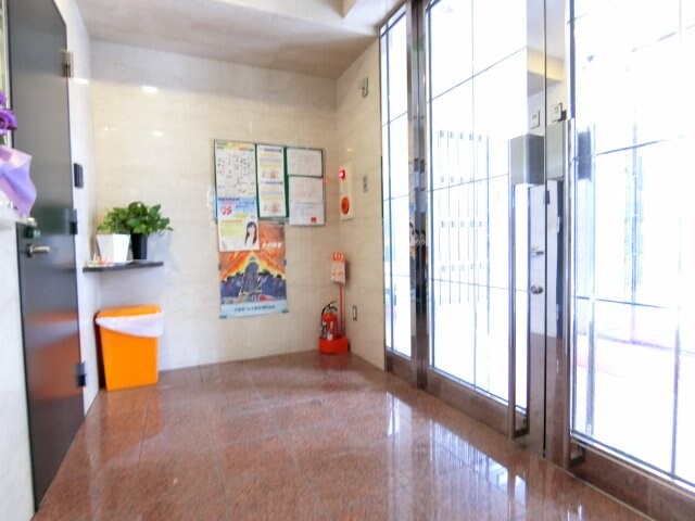 第6関根マンションの物件外観写真