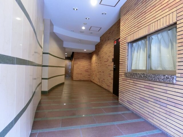 江坂駅 徒歩5分 7階の物件外観写真