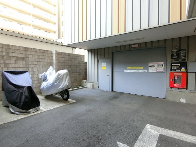 江坂駅 徒歩5分 7階の物件外観写真