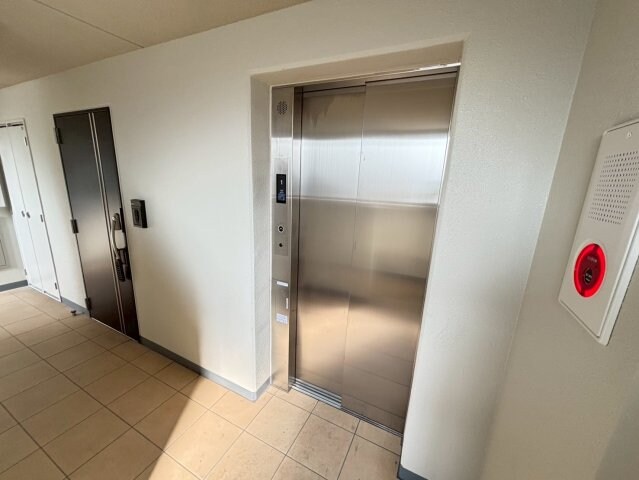 ラ・ルミエールの物件外観写真