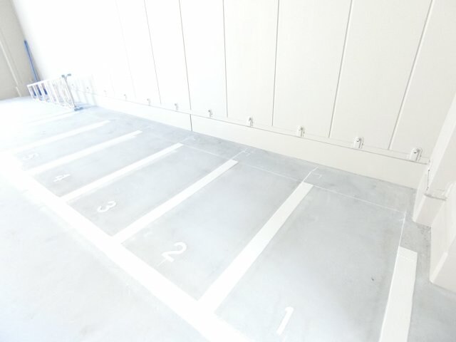 フェリシア江坂の物件外観写真