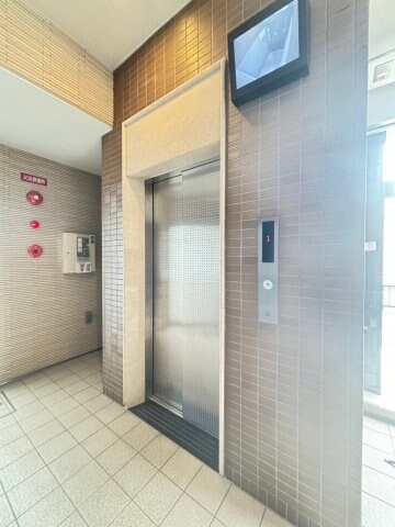 緑地公園駅 徒歩9分 4階の物件外観写真