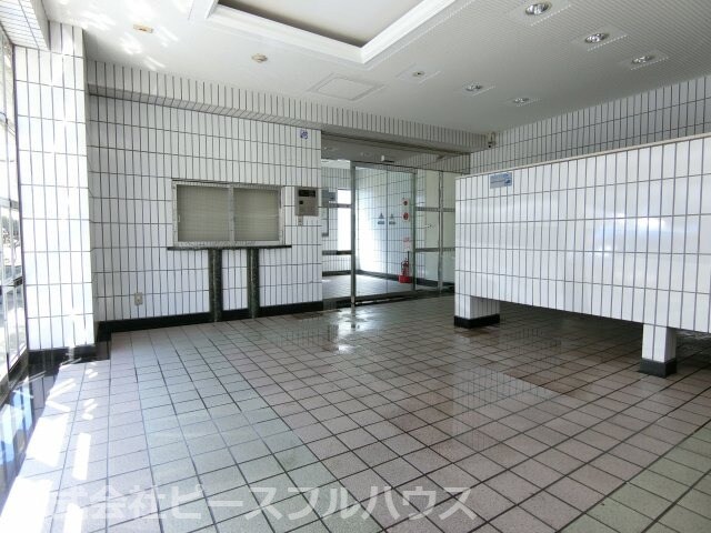 江坂駅 徒歩8分 7階の物件外観写真