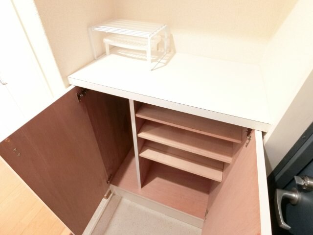 ミラクルセブン江坂の物件内観写真