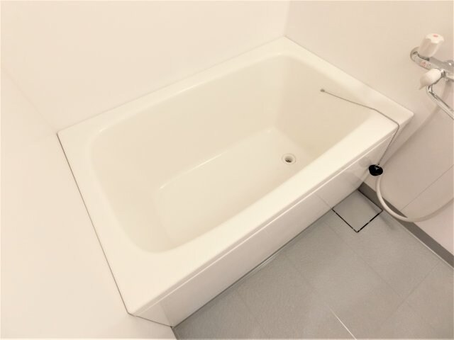 ミラクルセブン江坂の物件内観写真