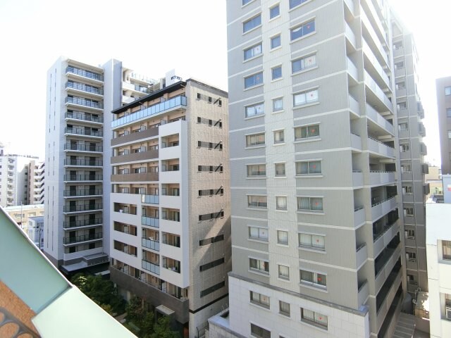 ミラクルセブン江坂の物件内観写真