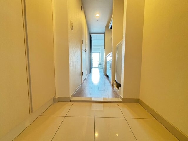 江坂駅 徒歩5分 12階の物件内観写真