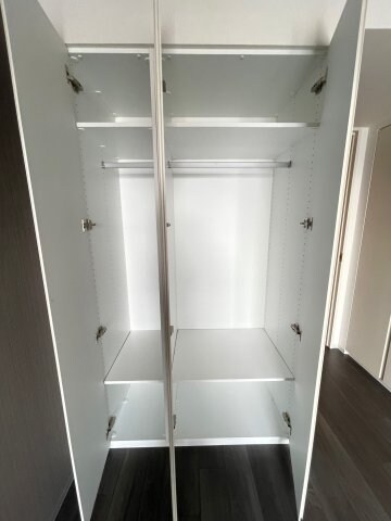 江坂駅 徒歩5分 12階の物件内観写真