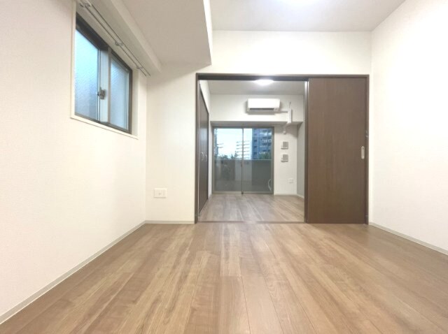 ライブガーデン江坂IXの物件内観写真