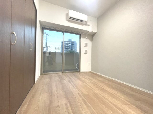 ライブガーデン江坂IXの物件内観写真