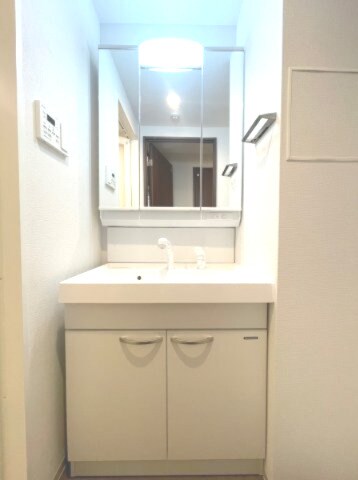 ライブガーデン江坂IXの物件内観写真