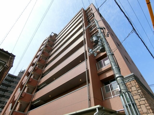 プレジオ吹田の物件外観写真