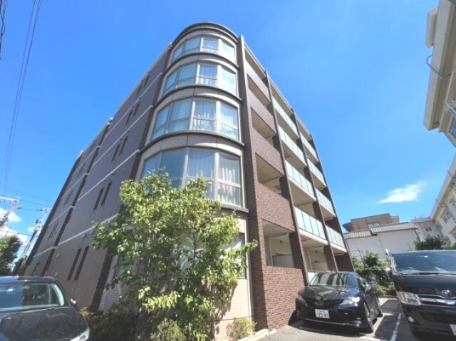 グリシーヌの物件外観写真