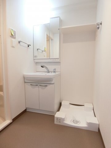 ワールドアイ江坂アルバの物件内観写真