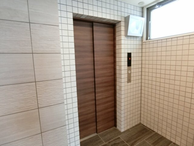 ワールドアイ江坂アルバの物件内観写真